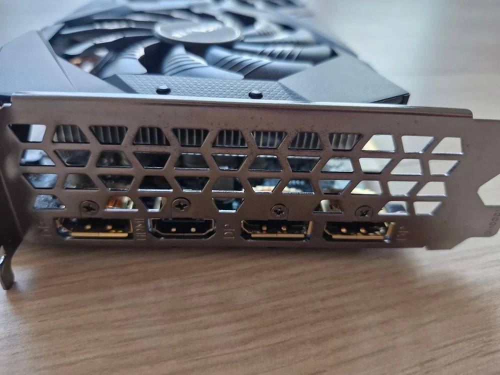 GTX1660TI 최상급 이미지