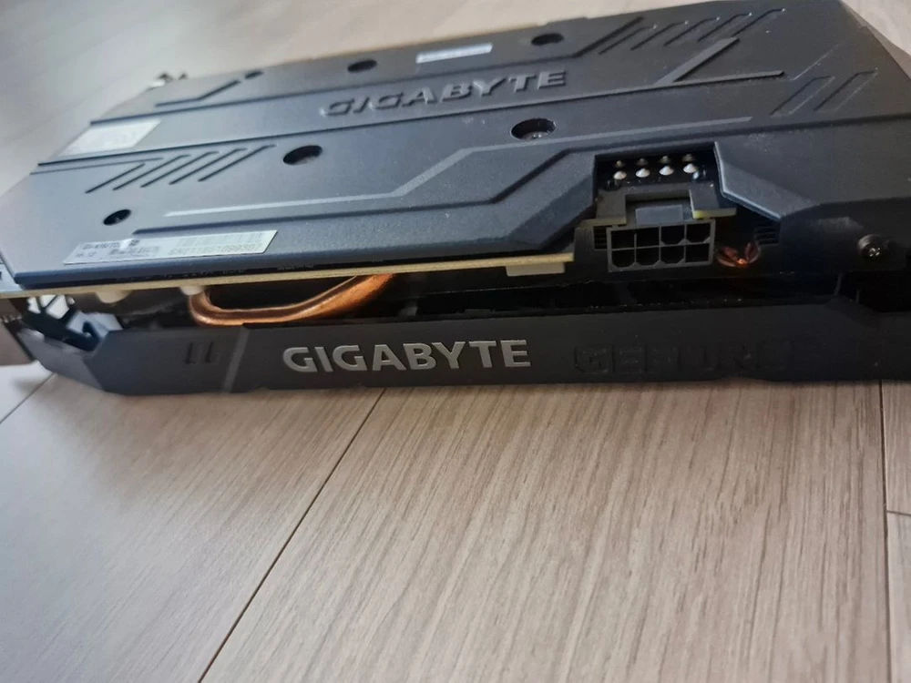 GTX1660TI 최상급 이미지
