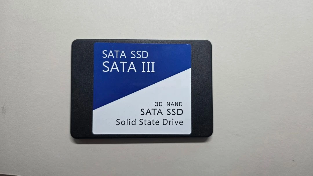 SATA III SSD 1TB 이미지