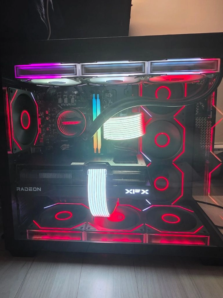 i5 14600K RX9070XT 본체팝니다 이미지
