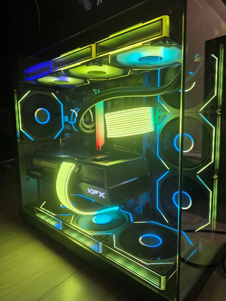 i5 14600K RX9070XT 본체팝니다 이미지