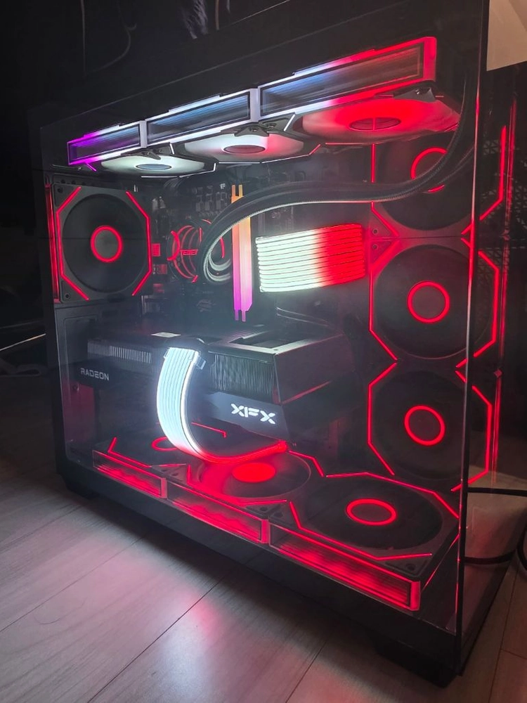 i5 14600K RX9070XT 본체팝니다 이미지