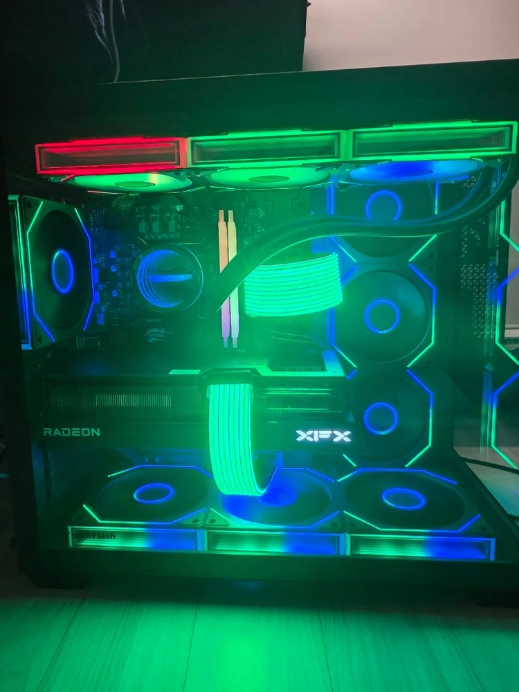 i5 14600K RX9070XT 본체팝니다 이미지