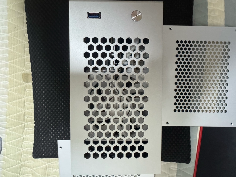 9600x b650i 5060 itx 컴퓨터 팝니다 - 안심되는 중고거래