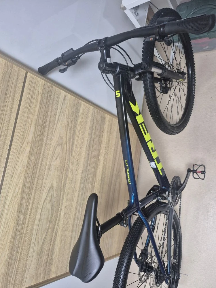 2021년형 트렉 마린 5 (Trek Marlin 5) 다크 아쿠아틱/트렉 블랙 MTB 자전거 이미지