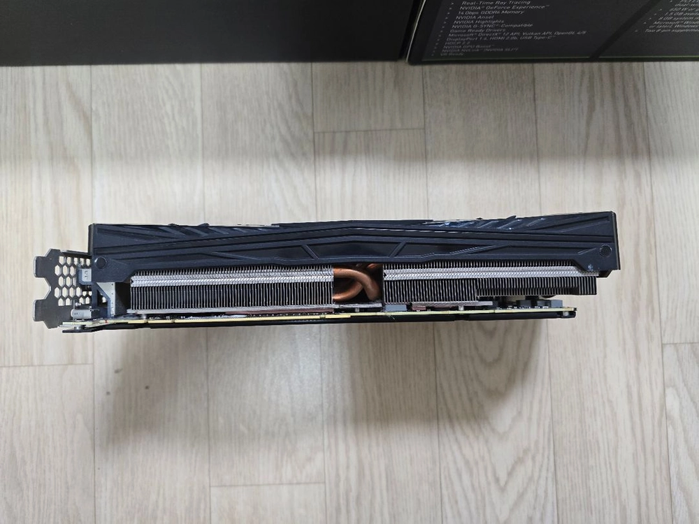 RTX 2080 Ti 그래픽카드 이미지