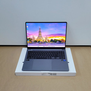 [갤럭시북4] Ultra7 NT960XGK-K71AG. i7. 512GB. 16인치 고사양급처.(3개월사용)