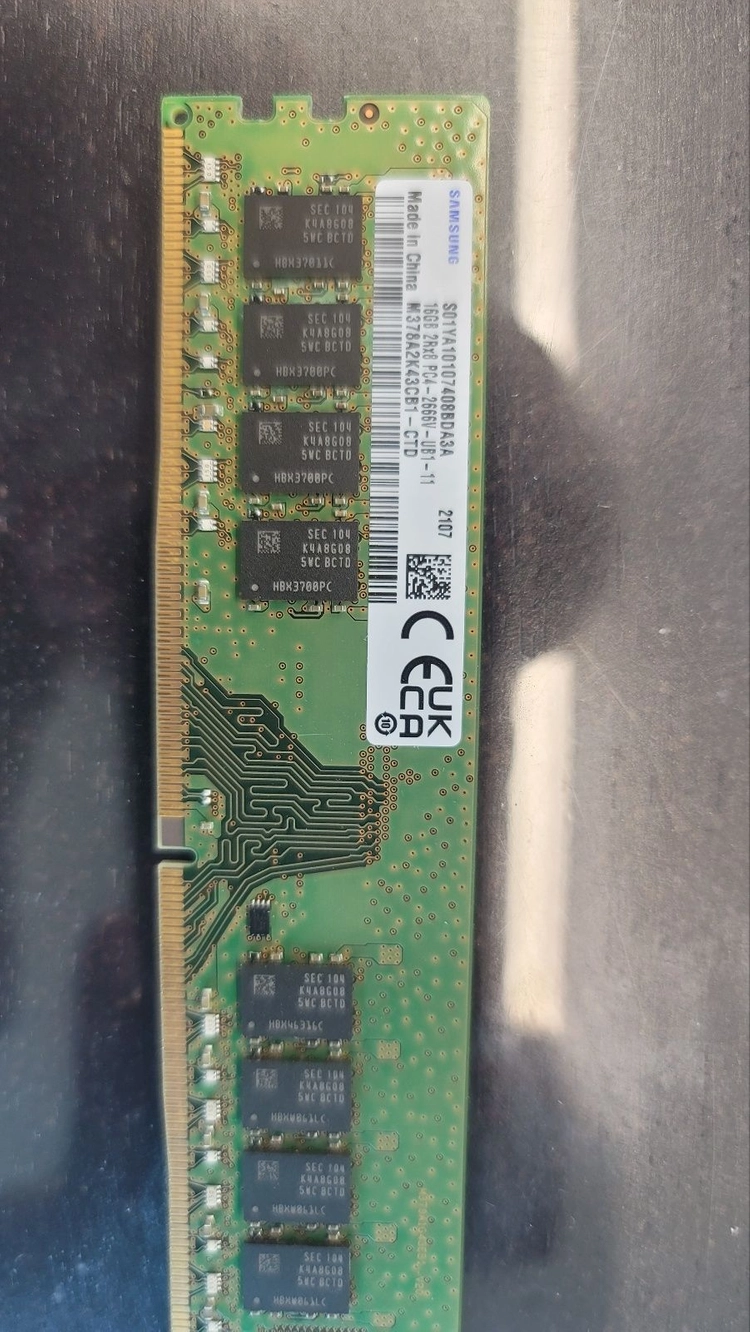 DDR4 16GB PC4-2666V // DDR4 16GB PC4-2400T // DDR4 8GB PC4-2400 이미지
