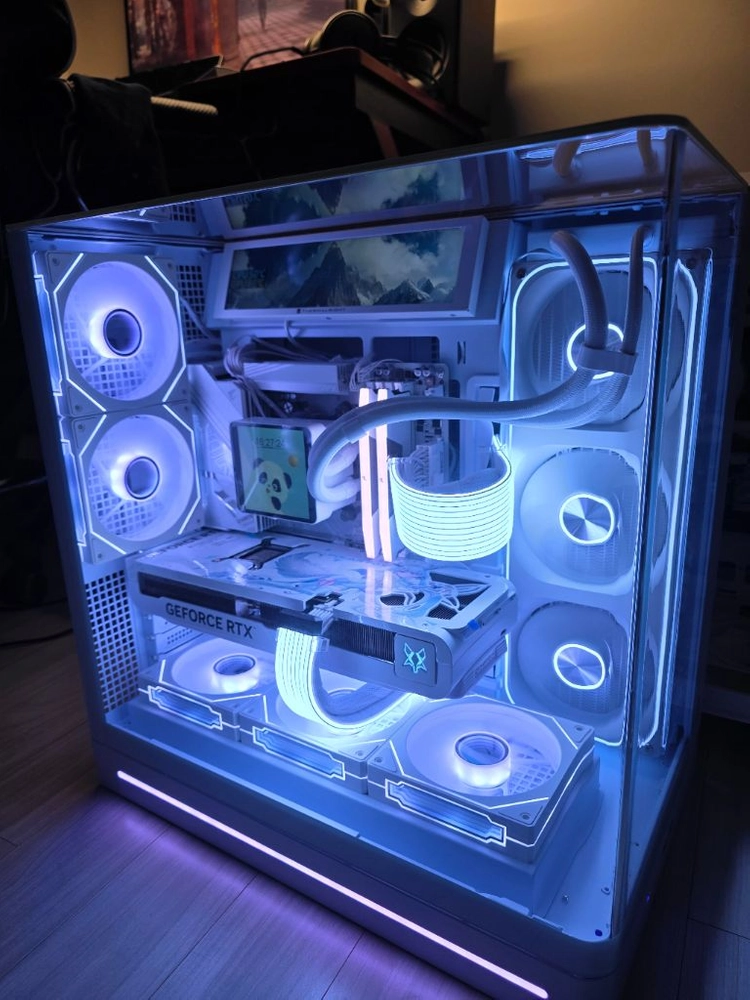 라이젠7 9800X3D RTX5080 화이트본체 팝니다 이미지