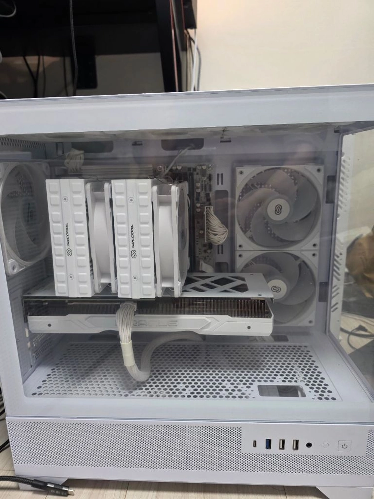 라이젠7 7800X3D RTX4070S 슈퍼본제 팝니다 이미지