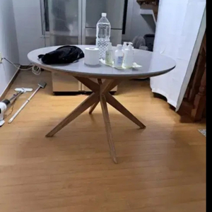 (서울)스페인 케이브홈 원형 스톤 식탁 이미지