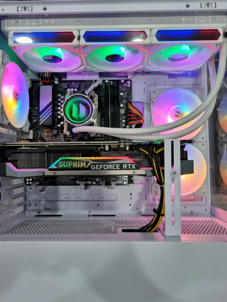 라이젠 9600X D5 16G RTX 3080 10G 그래픽 카드 이미지