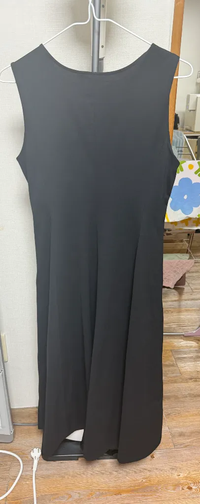 유니클로 에어리즘 블랙 민소매 원피스 M 이미지