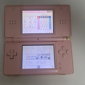 닌텐도 DS lite 핑크 + 충전기 이미지