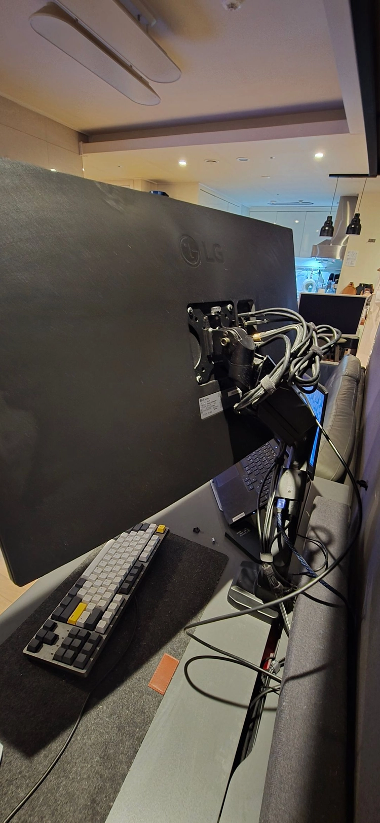 LG 32UN880 이미지