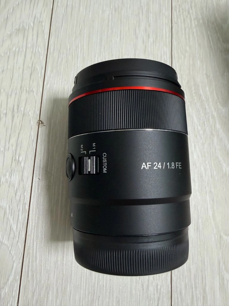 삼양 AF 24mm F1.8 FE 렌즈 (새상품급) 이미지
