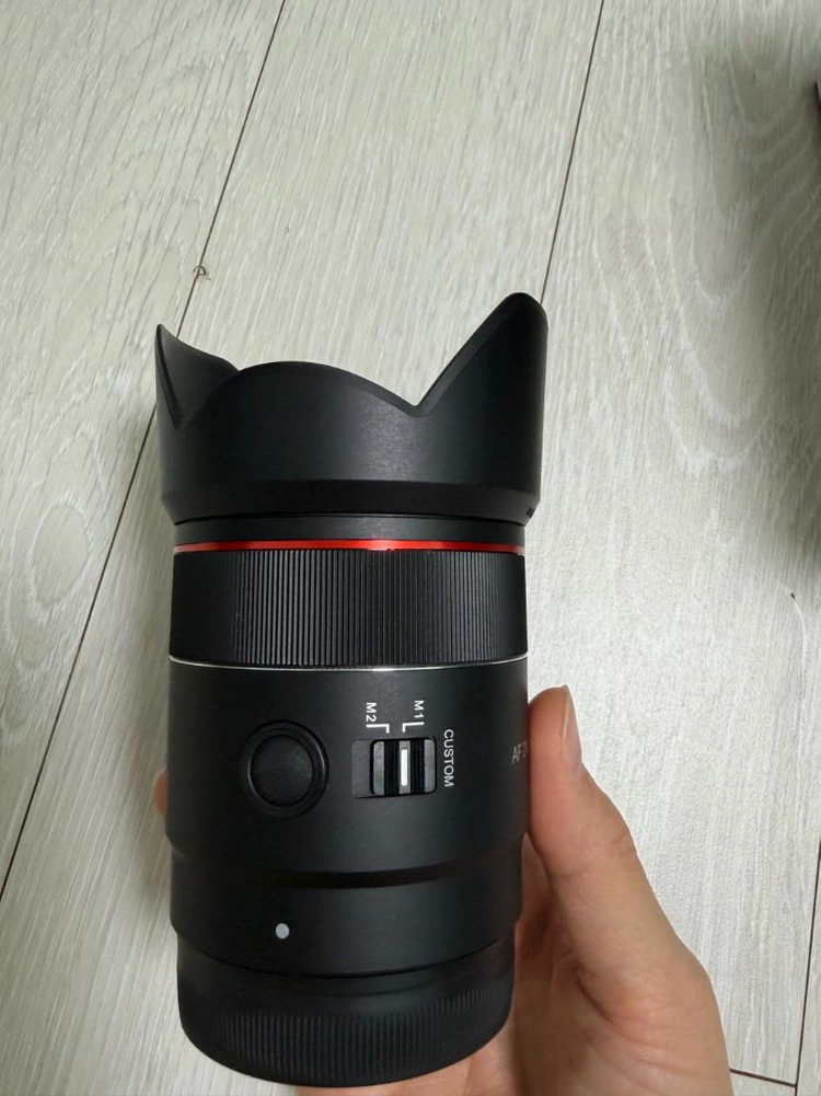삼양 AF 24mm F1.8 FE 렌즈 (새상품급) 이미지