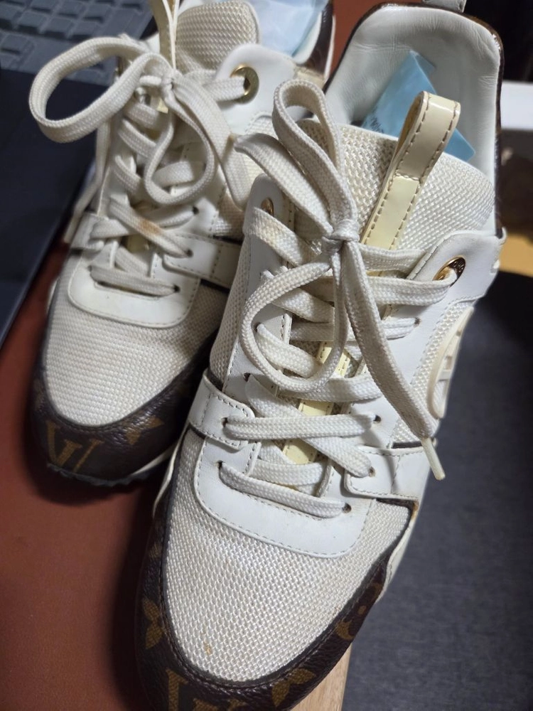 루이비통 런어웨이 230 이미지