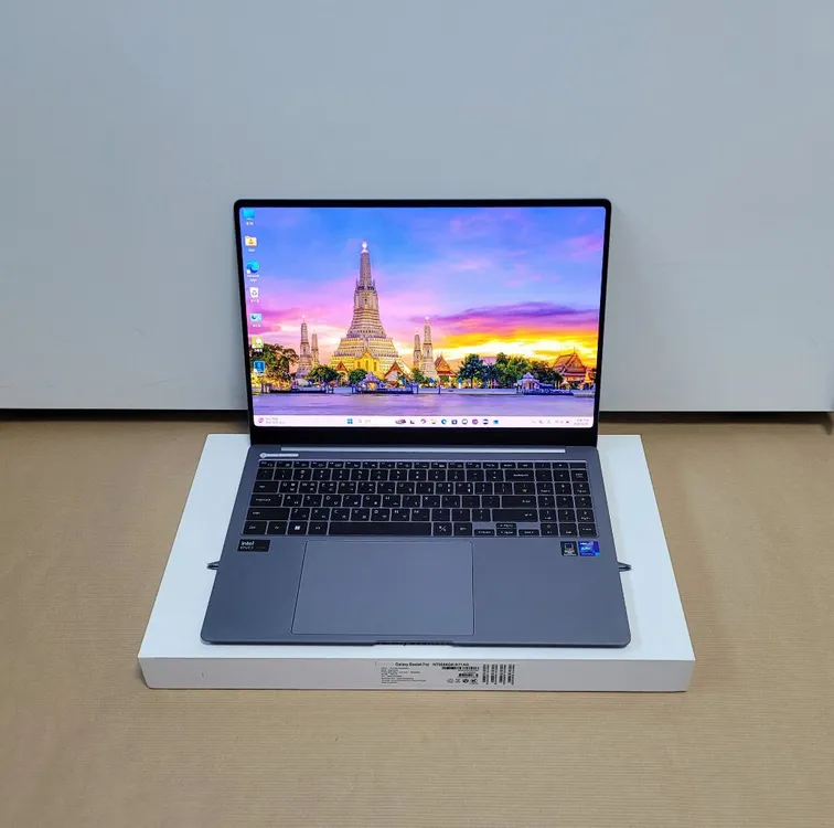 [갤럭시북4] Ultra7 NT960XGK-K71AG. i7. 512GB. 16인치 고사양급처.(3개월사용) 이미지
