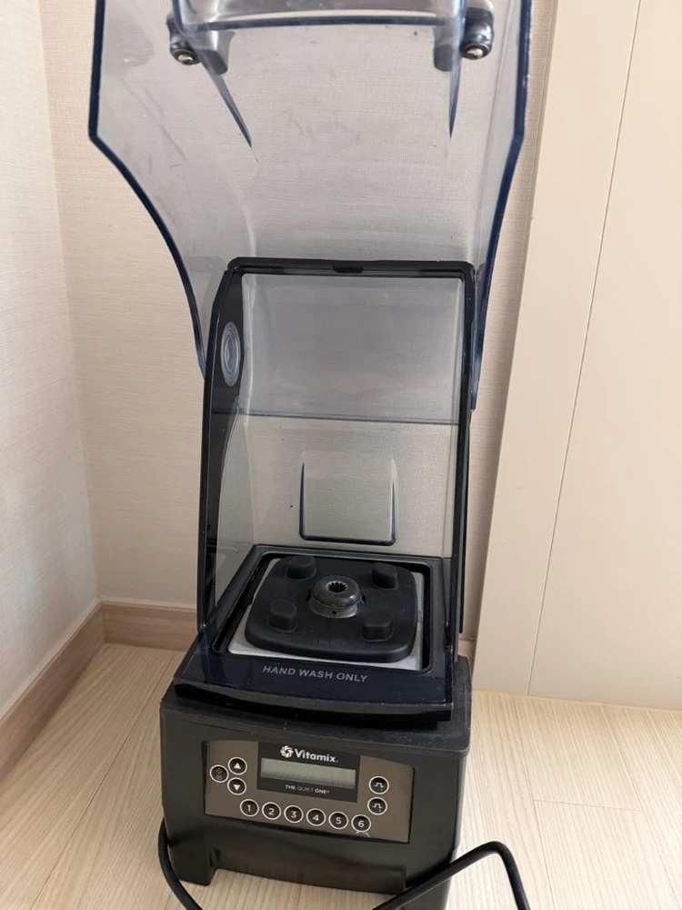 바이타믹스 콰이어트원 블렌더 팝니다 이미지