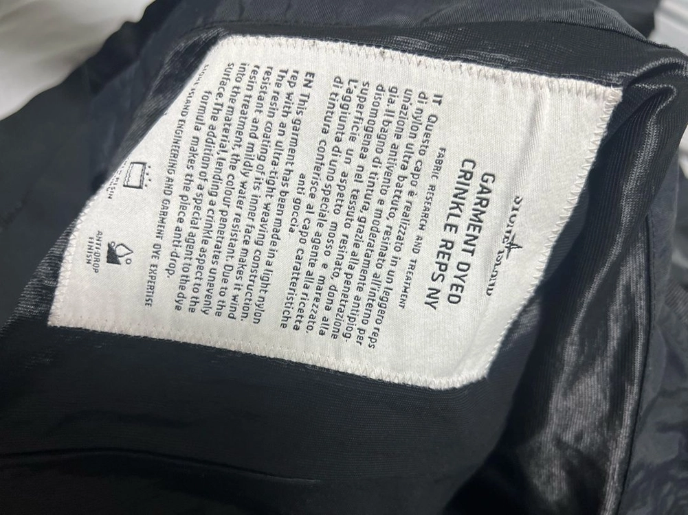 [xl] 25ss 스톤아일랜드 크링클랩스 바람막이 블랙 이미지