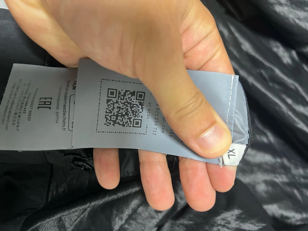 [xl] 25ss 스톤아일랜드 크링클랩스 바람막이 블랙 이미지
