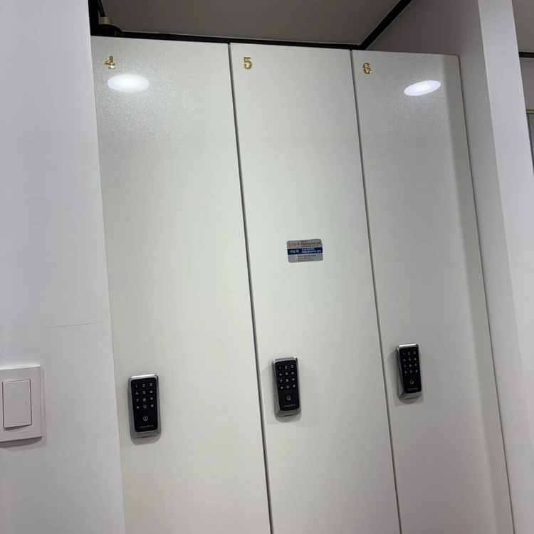 스마트 락커룸 이미지