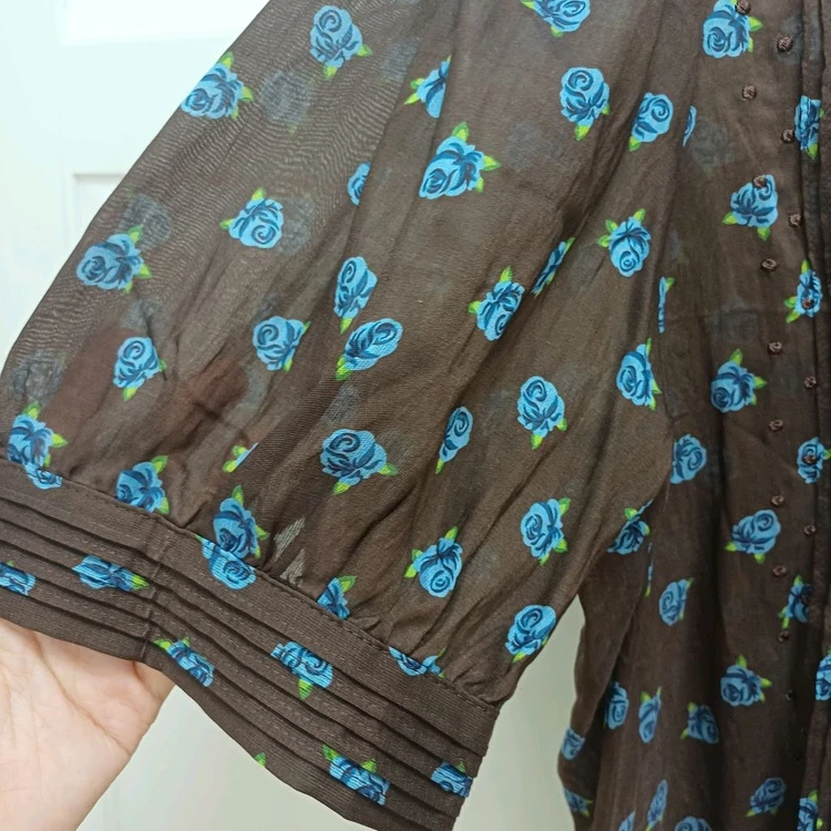 [미착용] 러브앤쇼 잔꽃크롭반팔BL 이미지