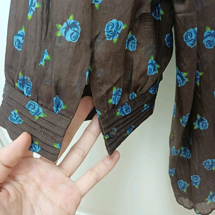 [미착용] 러브앤쇼 잔꽃크롭반팔BL 이미지
