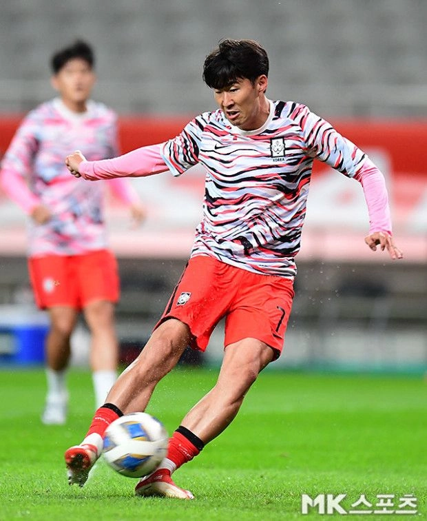 20-22 축구 국가대표 선수지급용 국대 프리매치탑 트레이닝탑 반팔 이미지