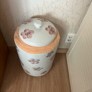 꽃무늬 대용량 쌀항이리 20리터? 이미지