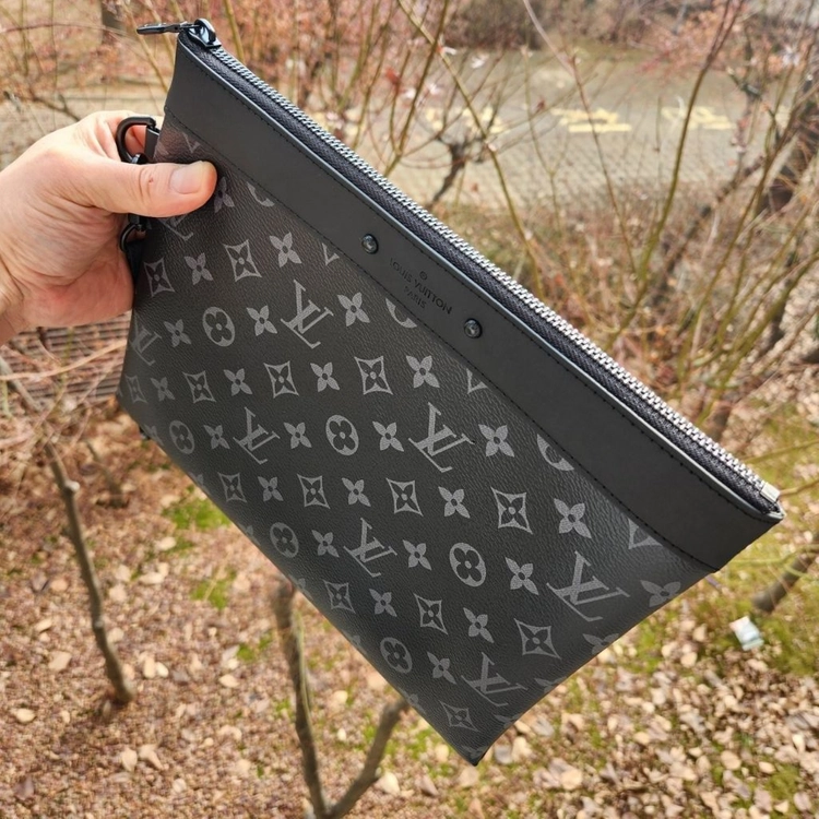 새상품 루이비통 포쉐트 투고 이클립스 클러치백 무료배송 이미지