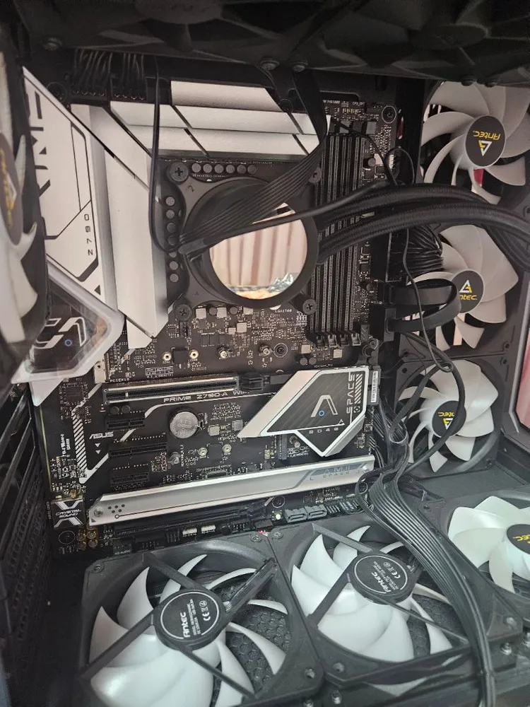 14900k+z790보드 팝니다 - 안심되는 중고거래