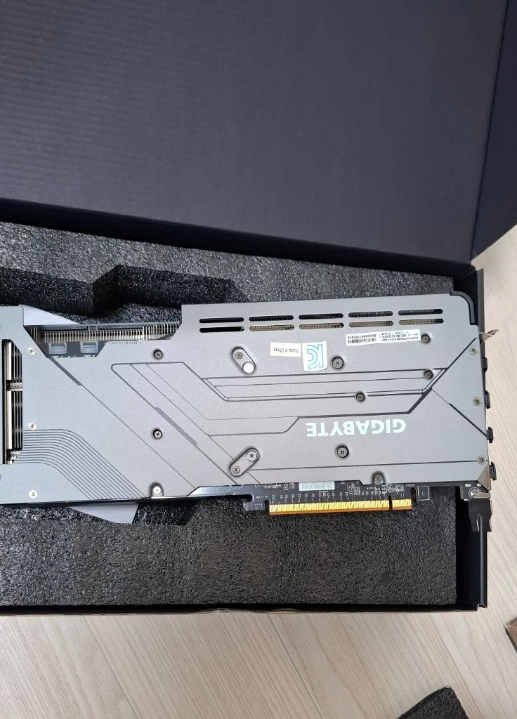 RX 7700 XT 그래픽카드 팝니다 이미지