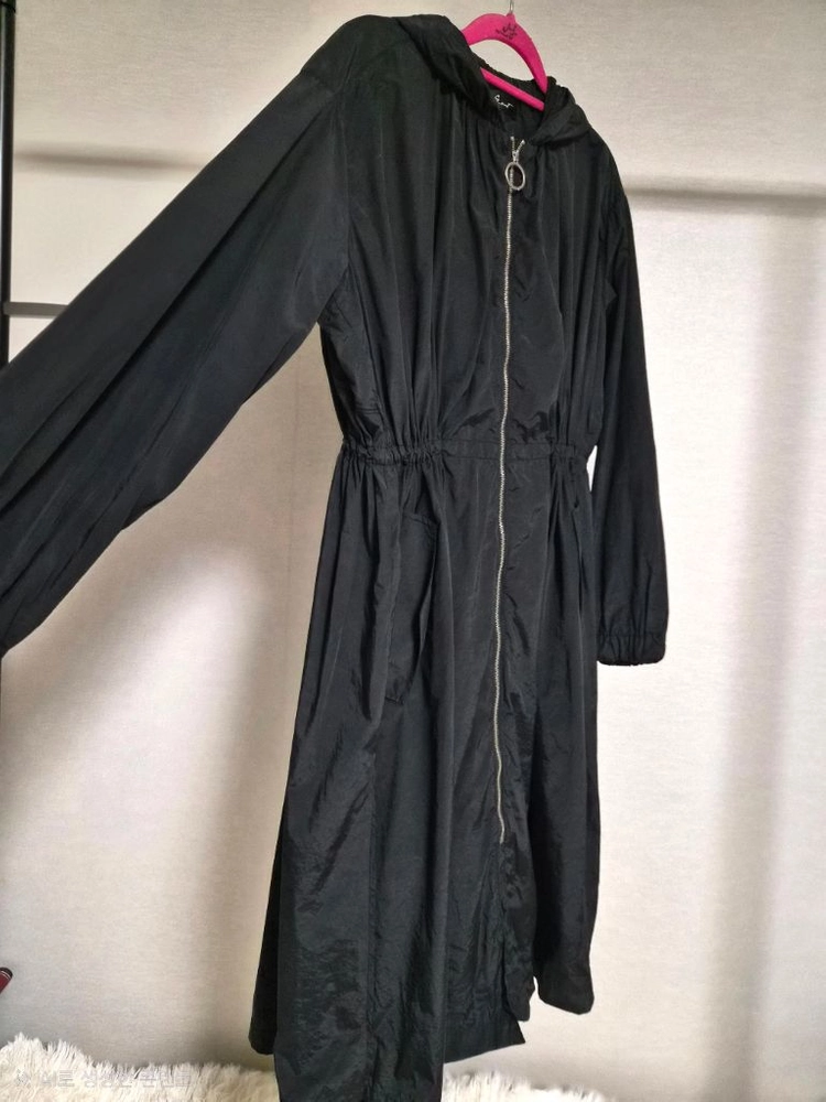 지컷 블랙 후드 바스락 롱 자켓 55 이미지