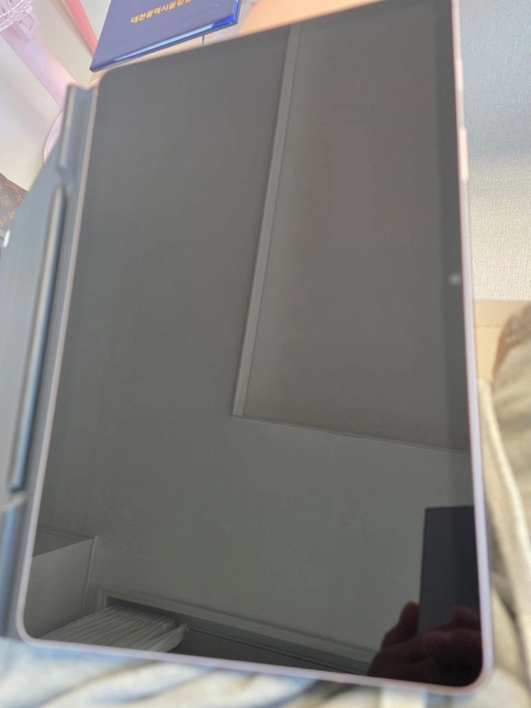 삼성 갤럭시탭 S8 셀룰러 5g(신품급)+정품북커버케이스 이미지