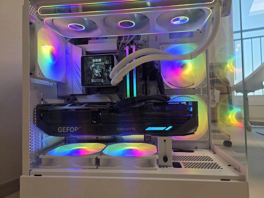 9800x3d, x670e wifi, rtx 5080 초고사양 본체 이미지