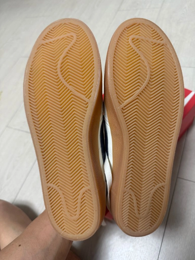 나이키 킬샷2 레더 250 이미지