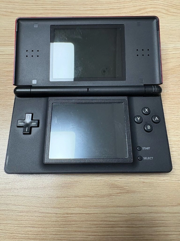 닌텐도DS lite 크림슨 블랙, tt칩 판매 이미지