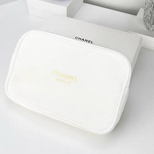 새상품) 샤넬 뷰티 화이트 직사각 파우치 이미지