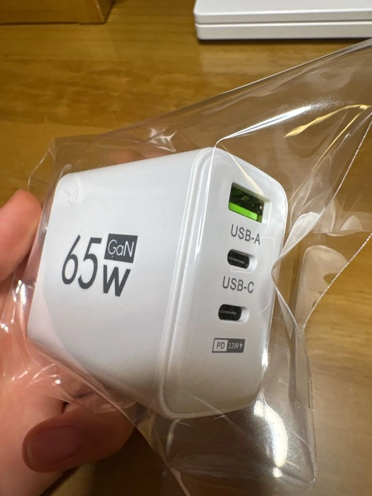 (미개봉) 65W 3포트 초고속 충전기 C타입 어댑터 (USB-C 지원) 이미지