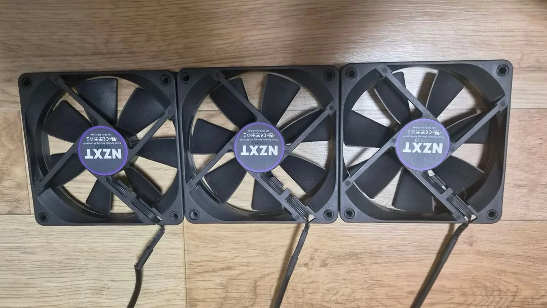 NZXT 크라켄 Z73 이미지
