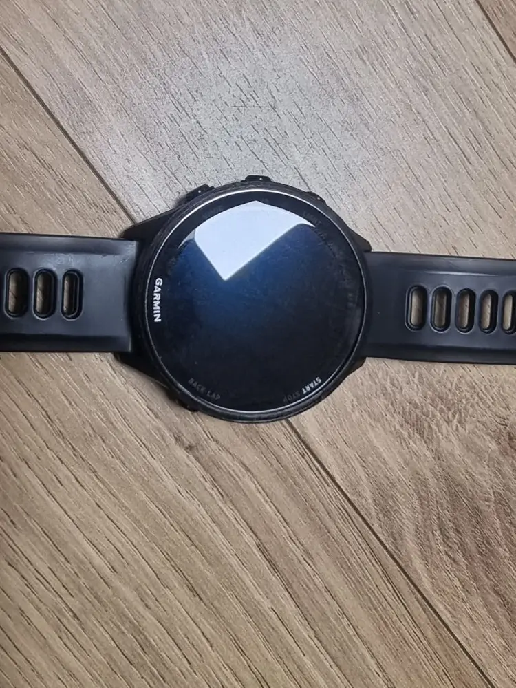 가민 포러너 570 47mm GPS 러닝 워치 이미지