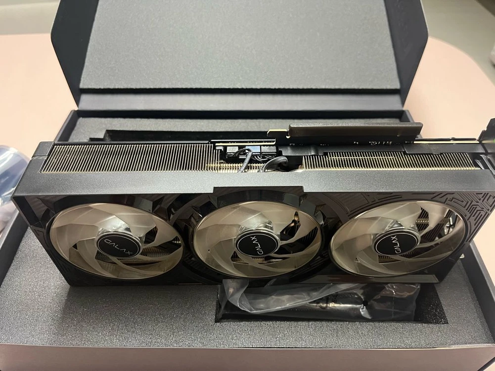 갤럭시 rtx5080 팝니다 이미지