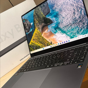 삼성 갤럭시북4 프로 16인치 (16GB / 512GB) 판매합니다 이미지