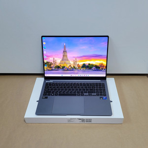 [갤럭시북4] 고사양 NT960XGK-K71AG. i7. 512GB. 16인치 급처합니다.(3개월사용)