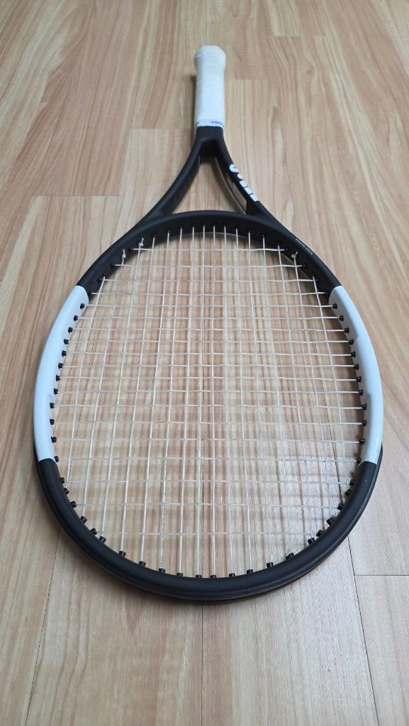 (가격내림)WILSON PRO STAFF 97 테니스 라켓과 전용 가방 이미지