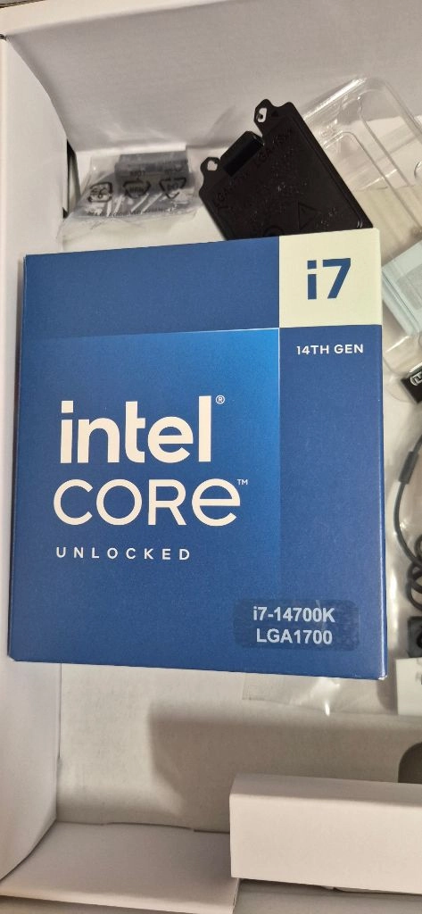 i714700k,4070tisuper,z790 데스크탑 이미지