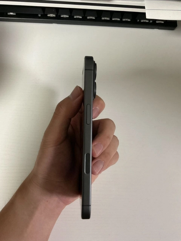아이폰 17 256GB 블랙 이미지