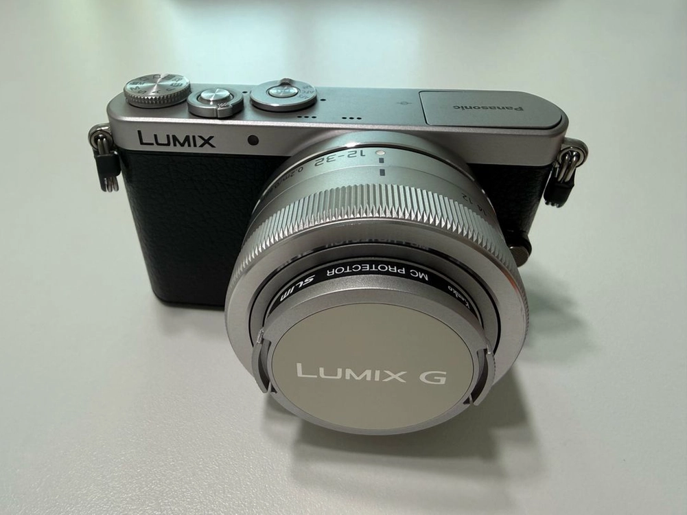 (초s급)파나소닉 루믹스 gm1+12-32mm 정품 한글판 - 안심되는 중고거래